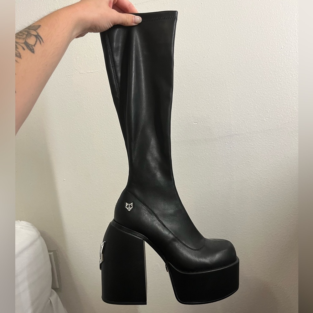Naked Wolfe spice black boots